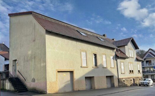 Viel Platz und Potential in Neckarbischofsheim-Untergimpern!