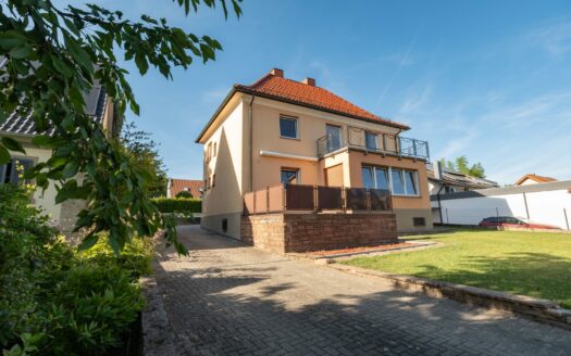 Freistehendes Stadthaus mit Blick in den Angelbachtaler Schlosspark!