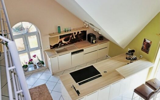 Hochwertig ausgestattete Maisonette-Wohnung am Ortsrand von Oberhausen-Rheinhausen, OT Oberhausen!