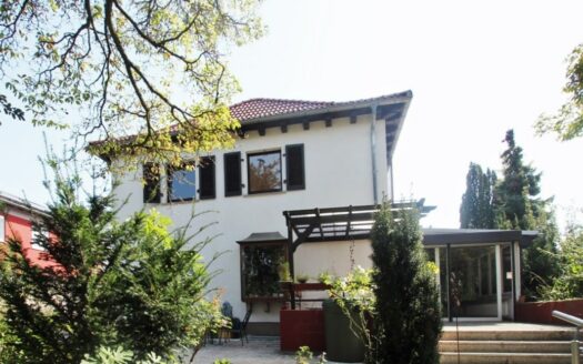 Außergewöhnliche Villa in Eppelheim!
