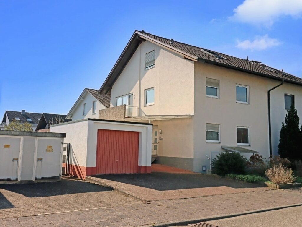 Straßenansicht