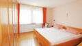 Schlafzimmer OG