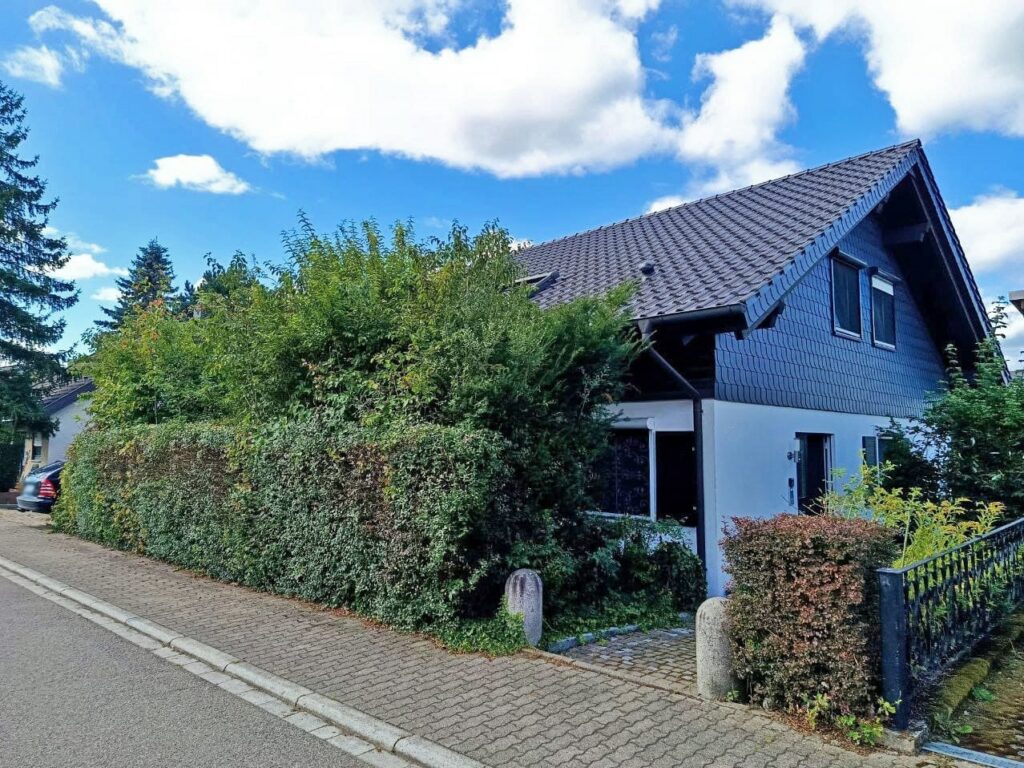 Straßenansicht