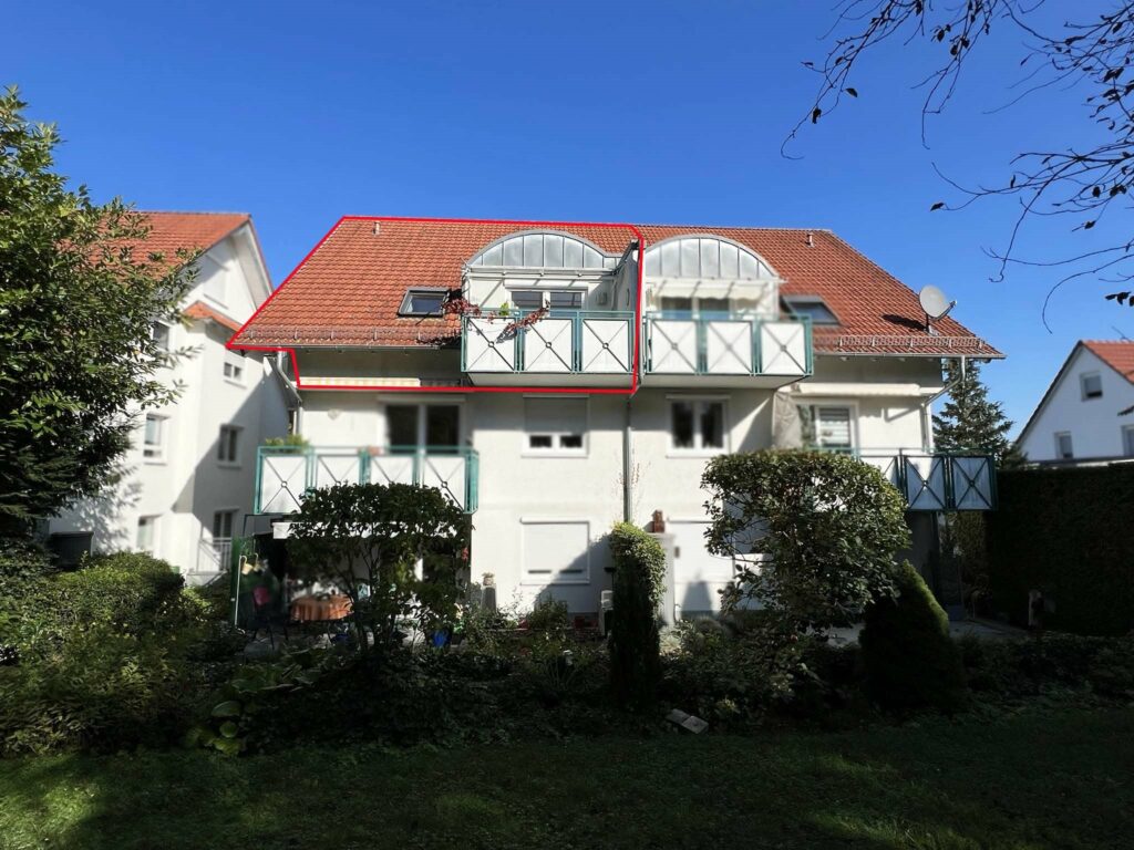 Blick vom Garten aufs Haus