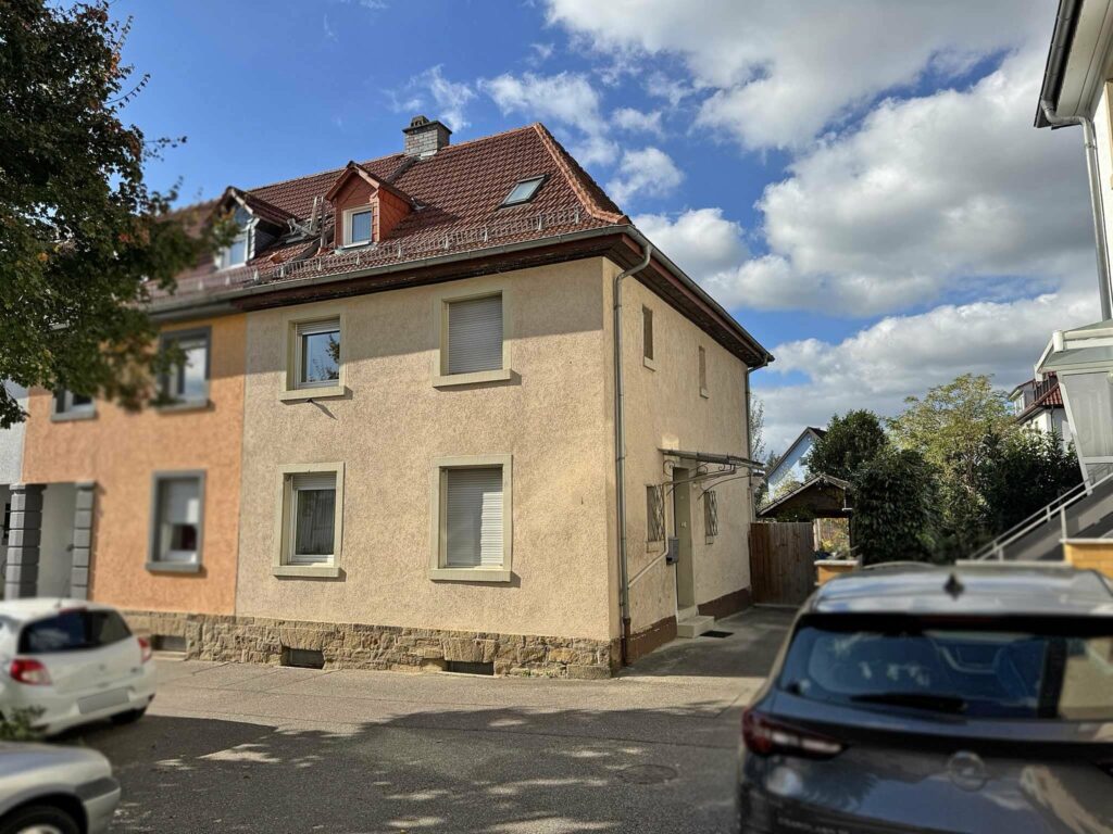 Straßenansicht
