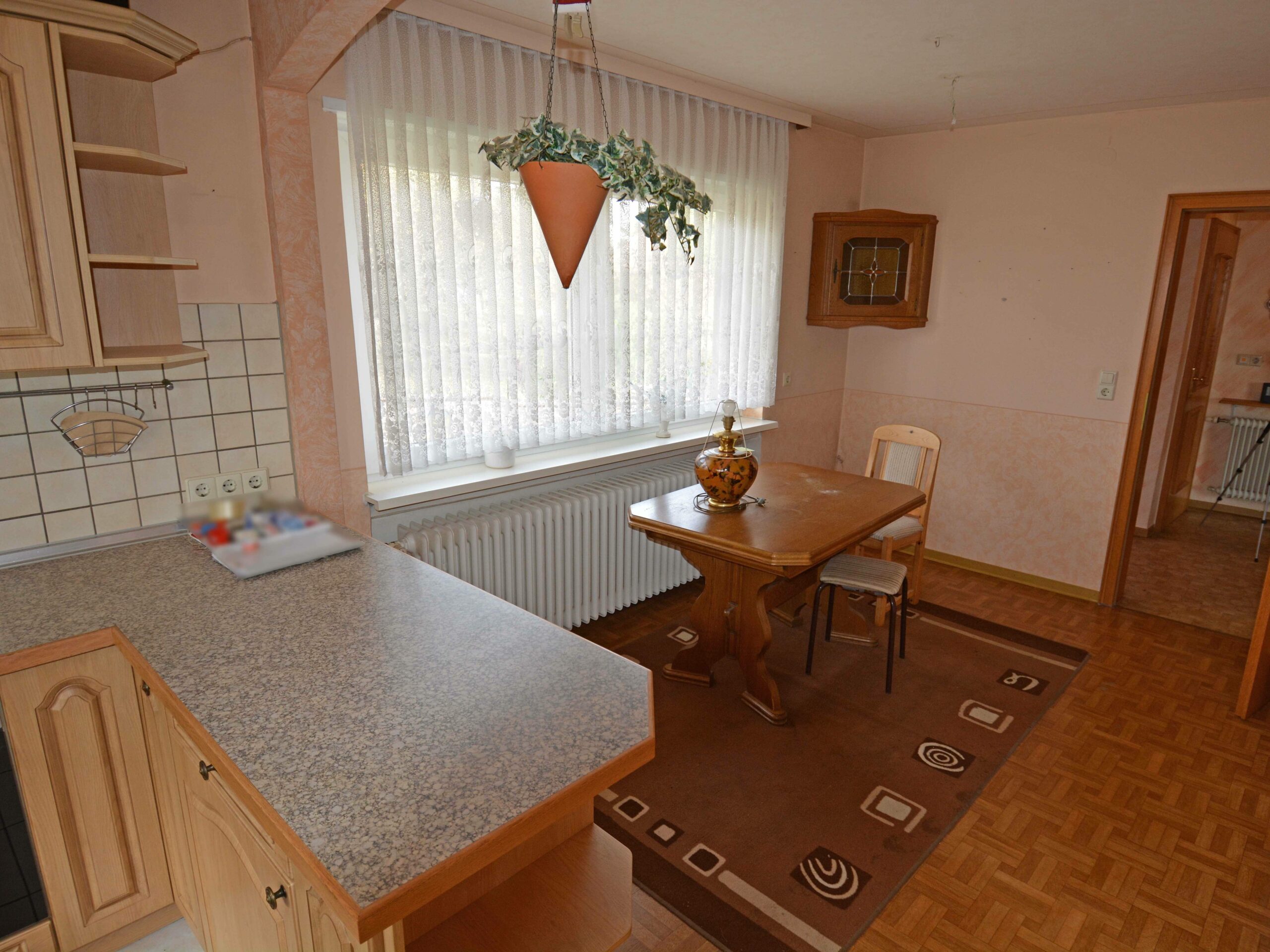 Küche mit Essbereich