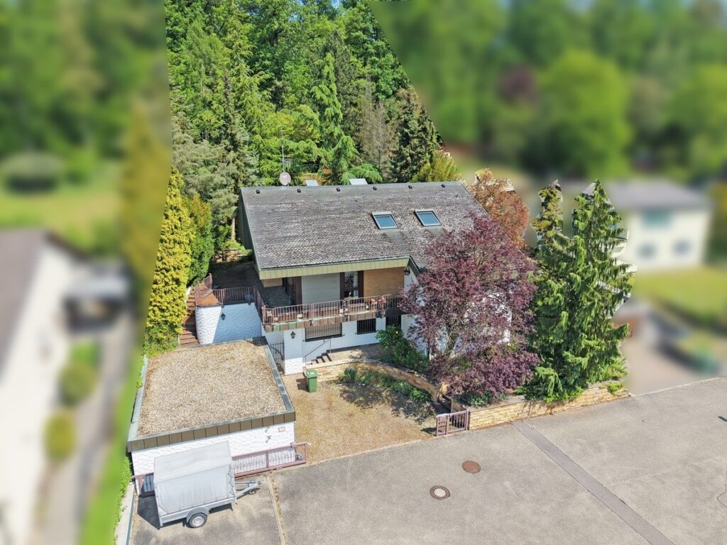 Blick auf das Anwesen
