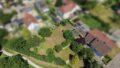 Blick auf das Haus und den großen Garten