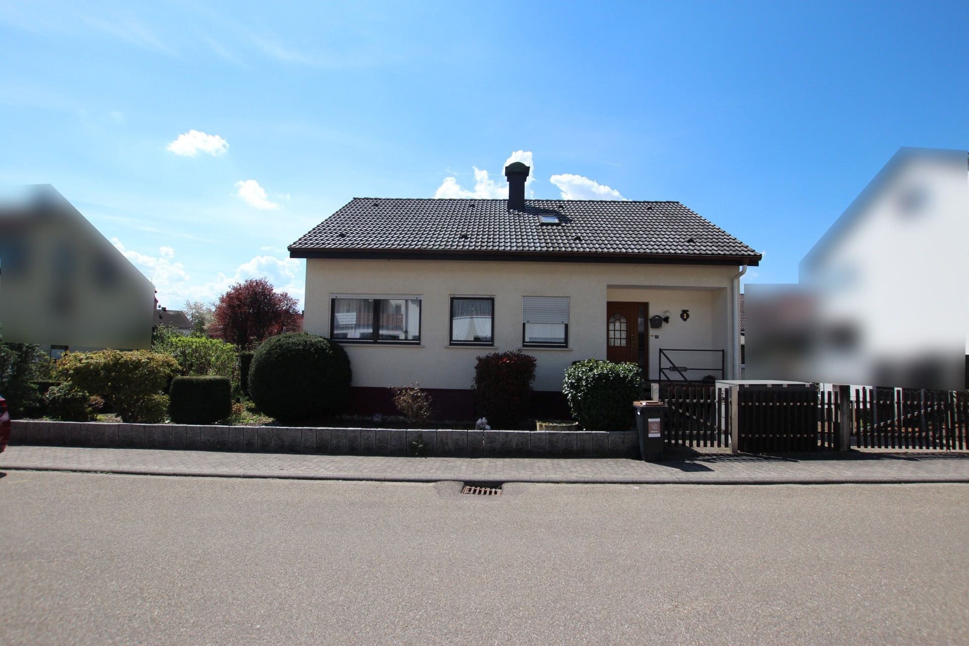 Straßenansicht