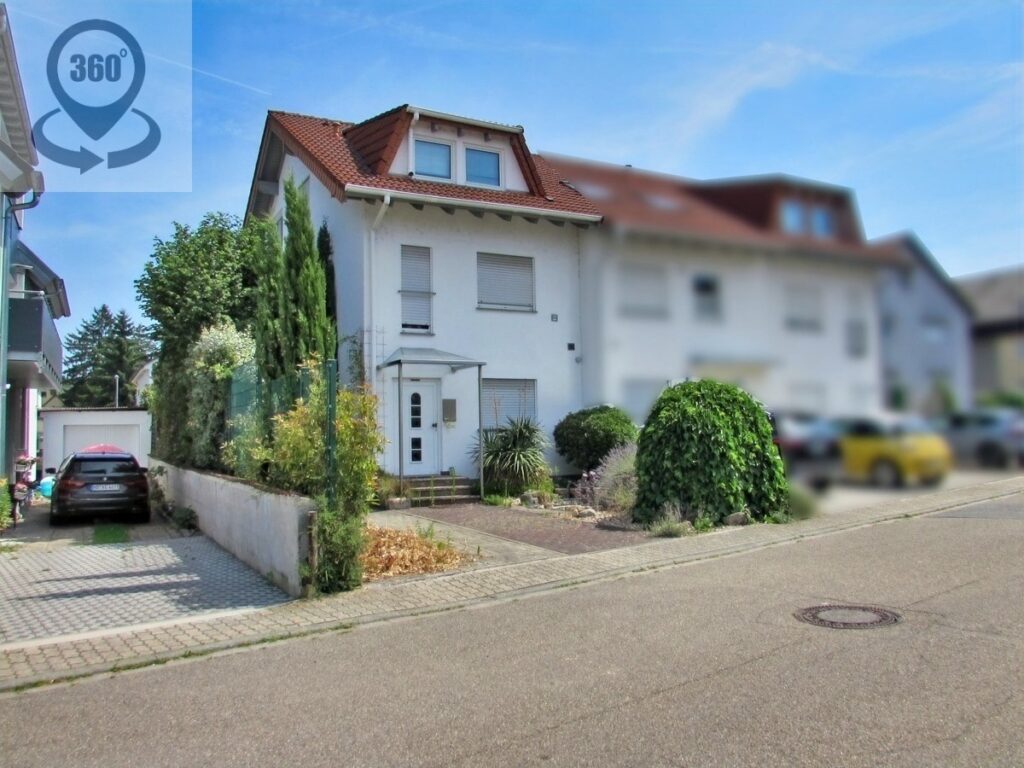 Blick auf die Doppelhaushälfte