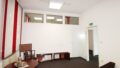Büro im EG (rechts )