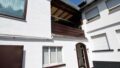 Eingang zu Haus und Gewerbeeinheit